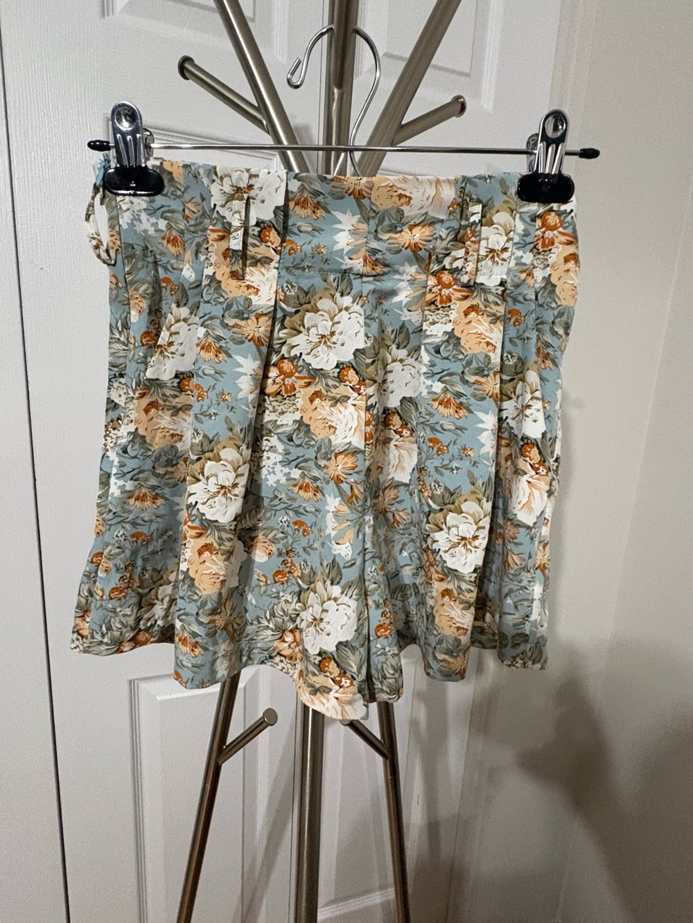 SHEIN Blue Floral Pleated Circle Skater Skirt